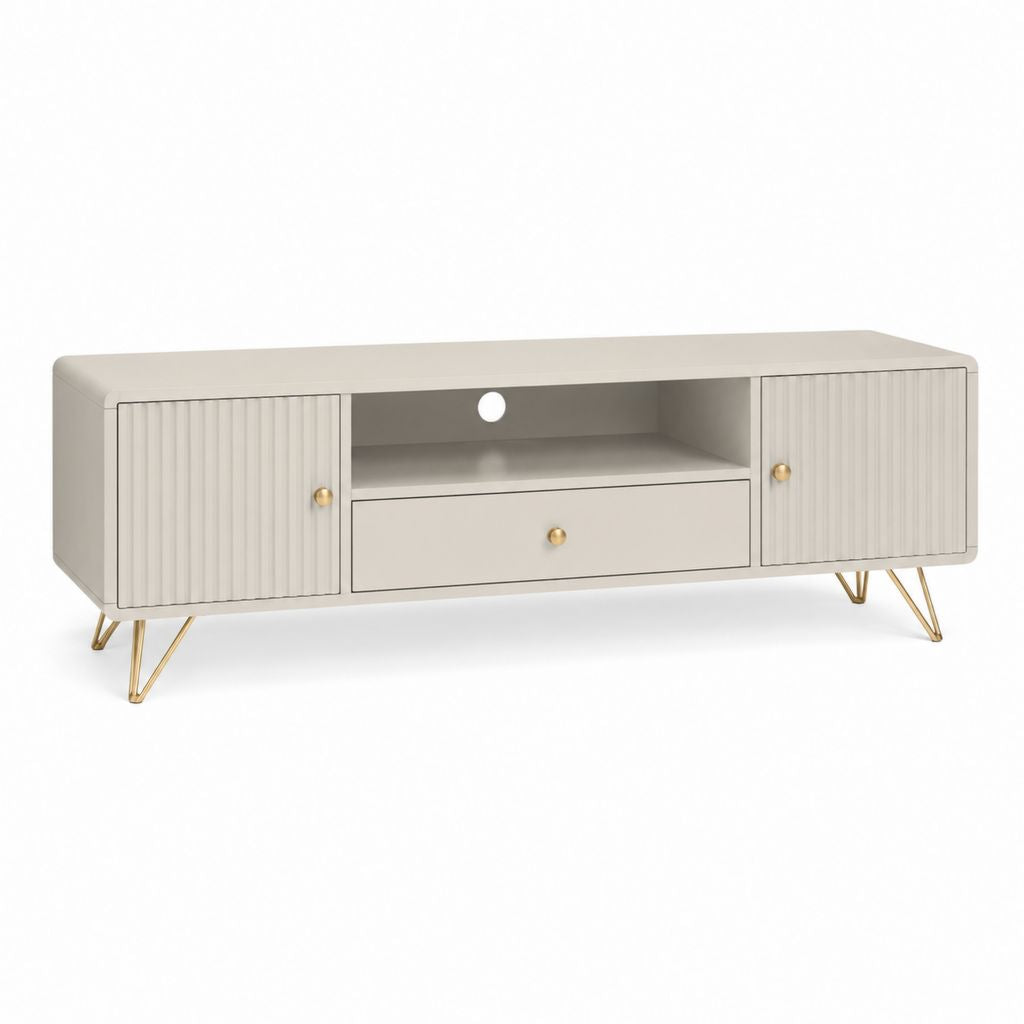 Mobile TV basso beige in MDF con ante scanalate e gambe in acciaio 160 x 40 x 60 cm